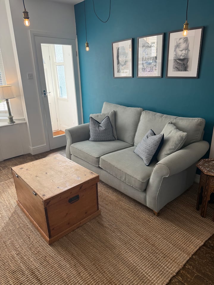 Stylish Coastal Home - Spectacular Views - Llandudno
