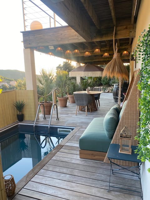 Charming cozy studio with private pool