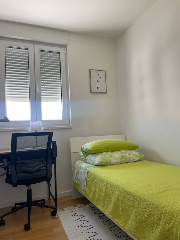 غرفة النوم 1