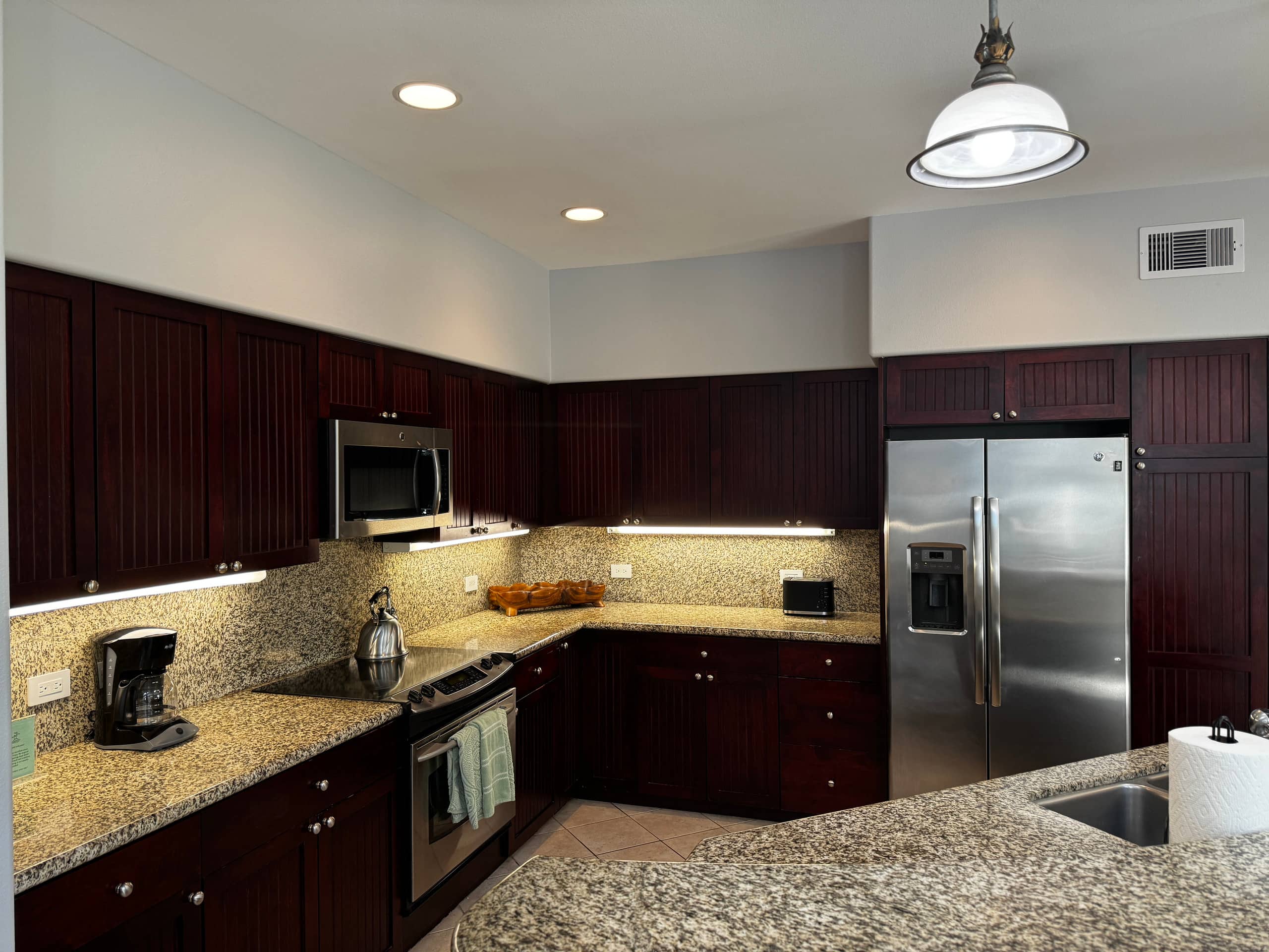 Beautiful 3 bedroom condo in the heart of Waikoloa - Photo 11