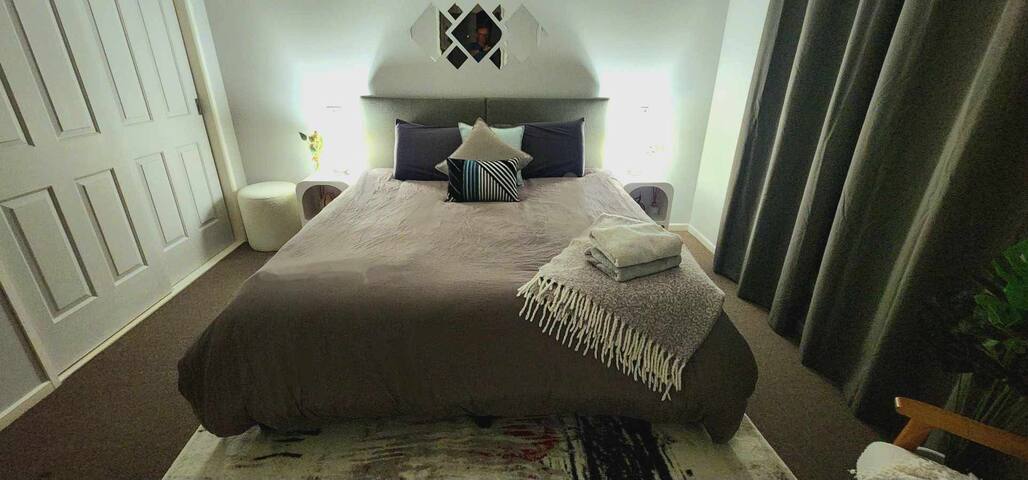 South Bruny Island Retreat – Private Spa & Sauna gallery image 3