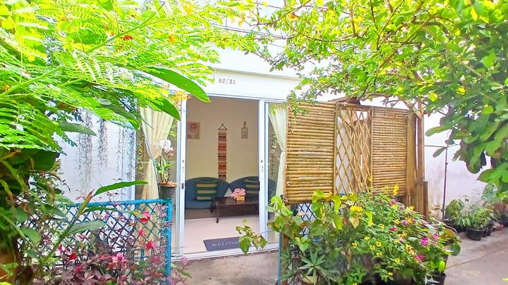 Samui Locally Hosted - Tailandia