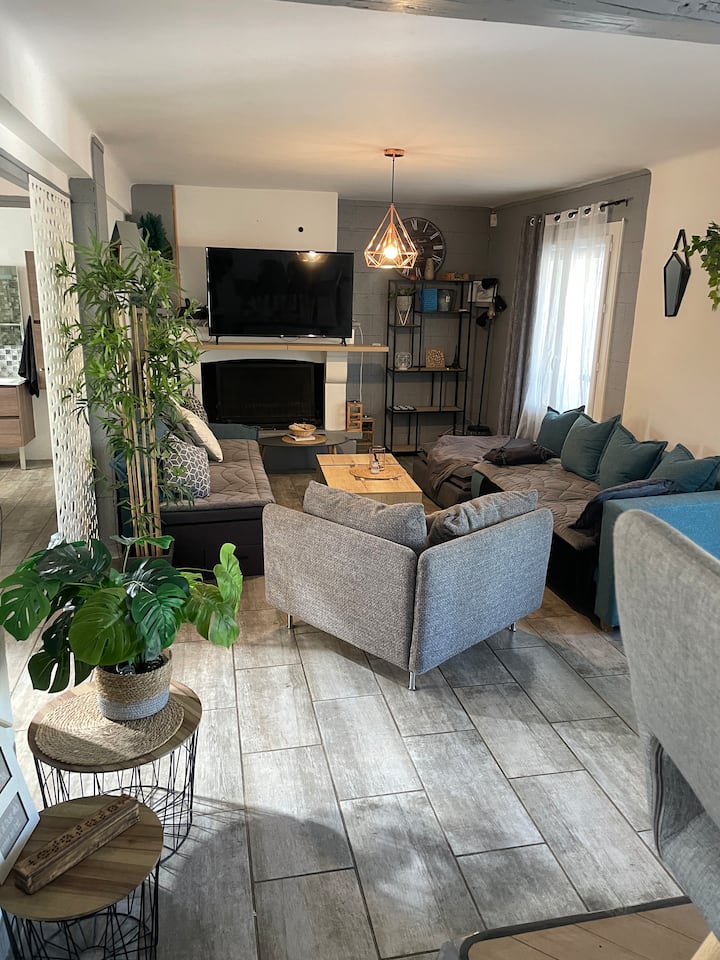 Maison Conviviale Avec Piscine - Nîmes