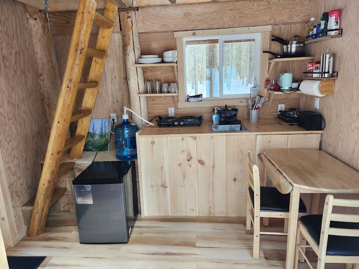 The Rustic Treehouse Hideaway - North Bay