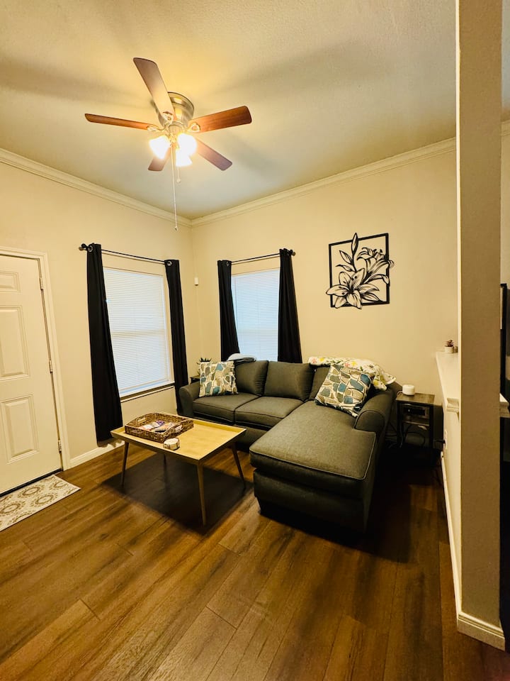 2 Bdrm Cute Home Near Downtown! - Waco, TX