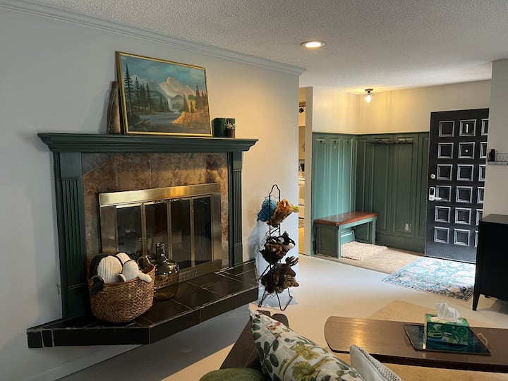 A Stress Free Family House With Yard! - Anchorage, AK