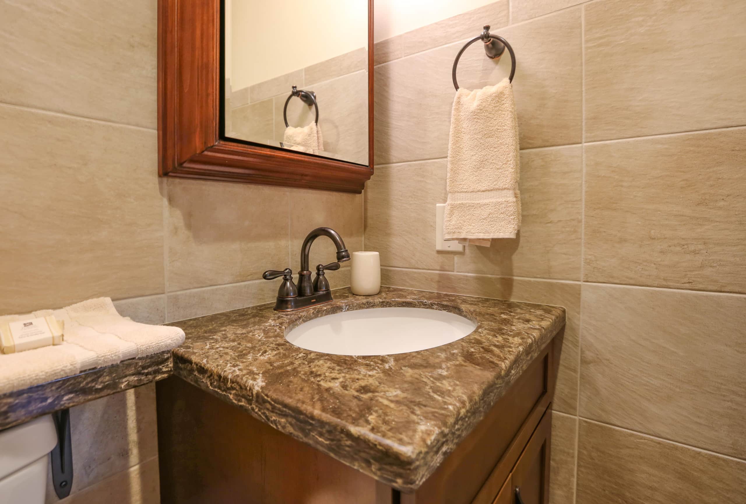 Condo in Kihei · ★4.7 · 2 bedrooms · 4 beds · 2 baths - Image 14