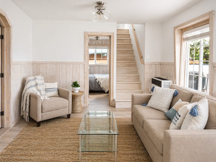 Walk To Beach · Refined Tahoe 2br Cabin - Lake Tahoe