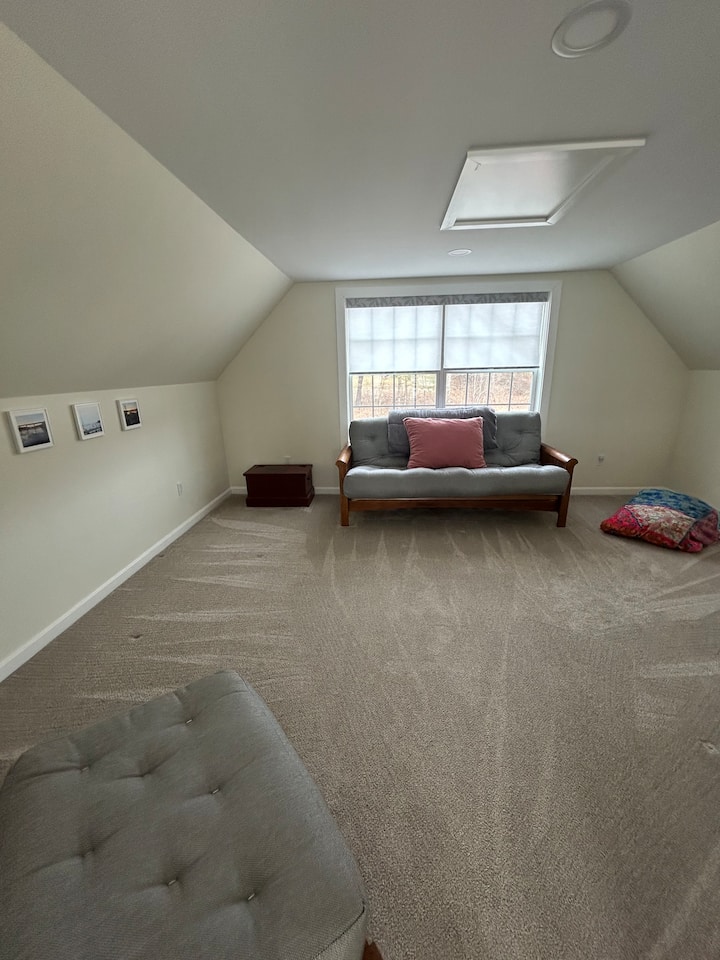 Pull out Futon in Loft 