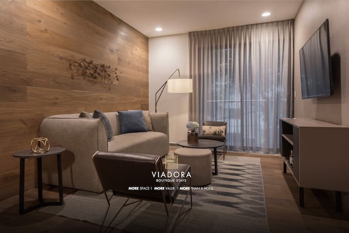 Condesa- Spacious Ste Live/Work 2BR 2BA *5pax*