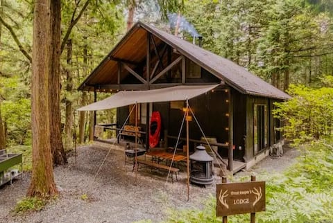 Log house in the forest/riverside/15km to Mt. Fuji