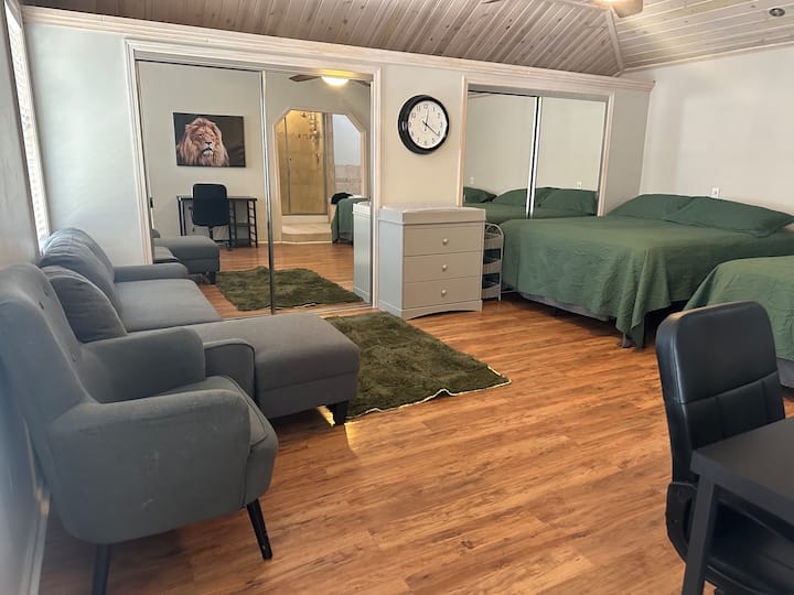 غرفة النوم 1