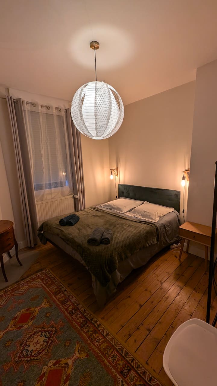 chambre lit 160/200.