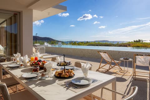 Palombaggia, Porto-Vecchio, Villa Azaï Tu
beach within walking distance