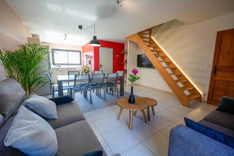 Périgord Noir ~ La Grange Haute, overlooking the valley