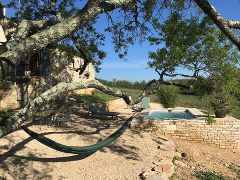 2-person cottages, private pool