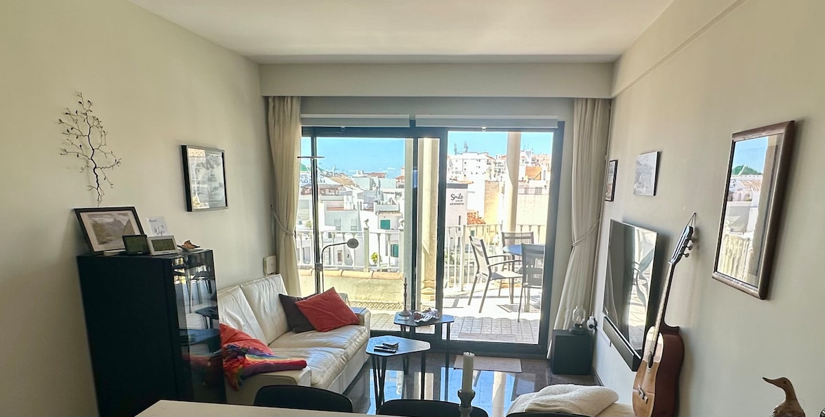 Top Airbnb: Penthouse on Plaza de Espania Nerja! in Nerja