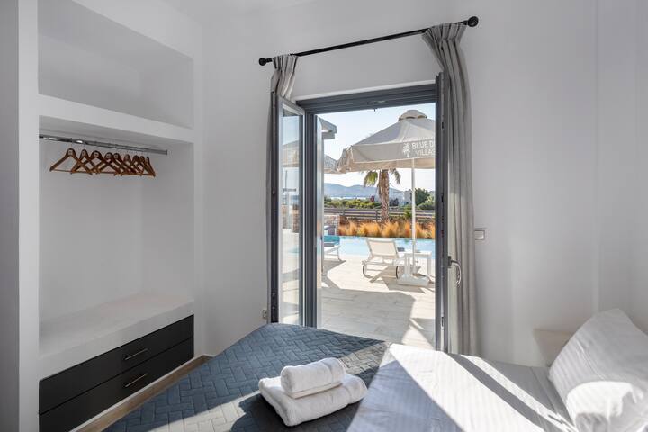 Blue diamonds villas in Paros 2 gallery image 5