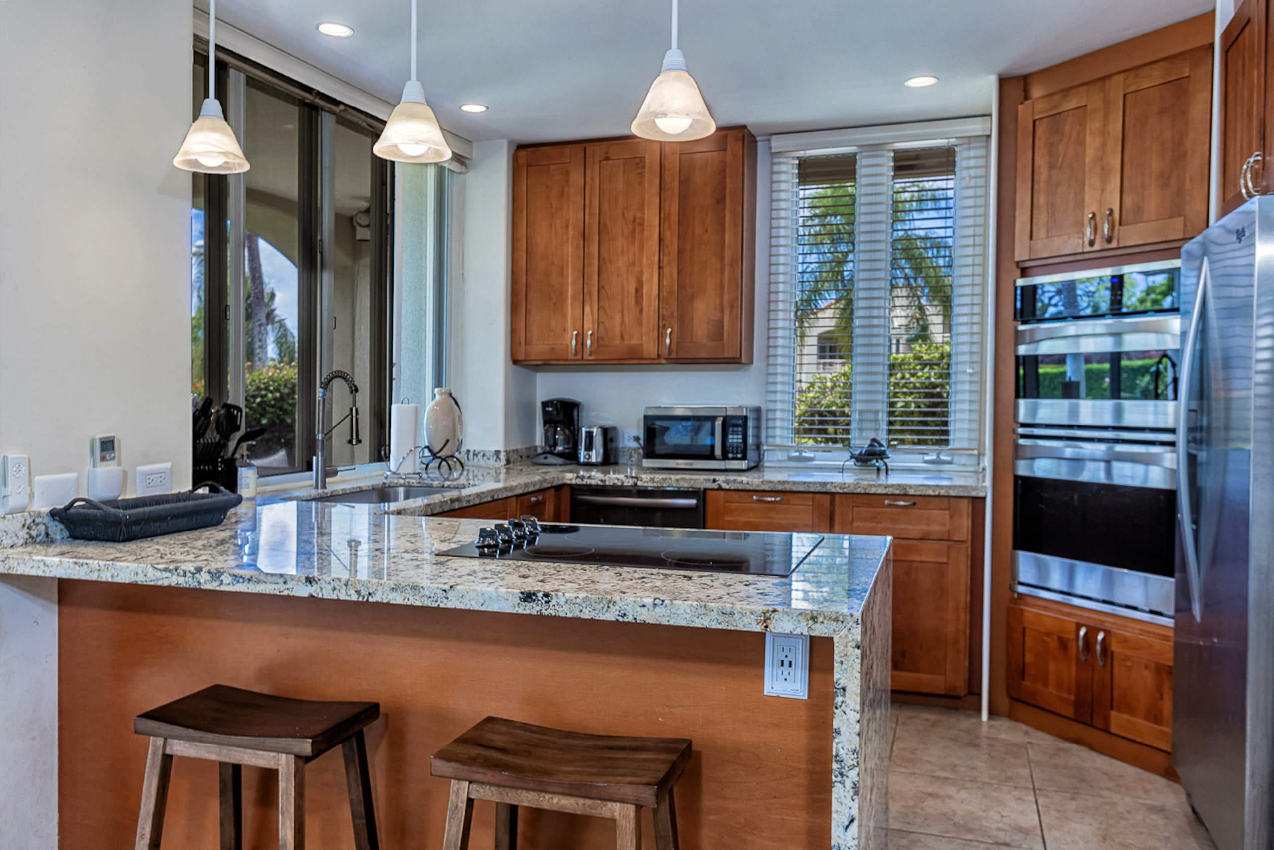 Condo in Kihei · ★4.5 · 2 bedrooms · 3 beds · 2 baths - Image 3