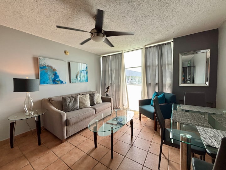 King Bed | Gym | Garage Prkg | 24 Hrs Security - San Juan