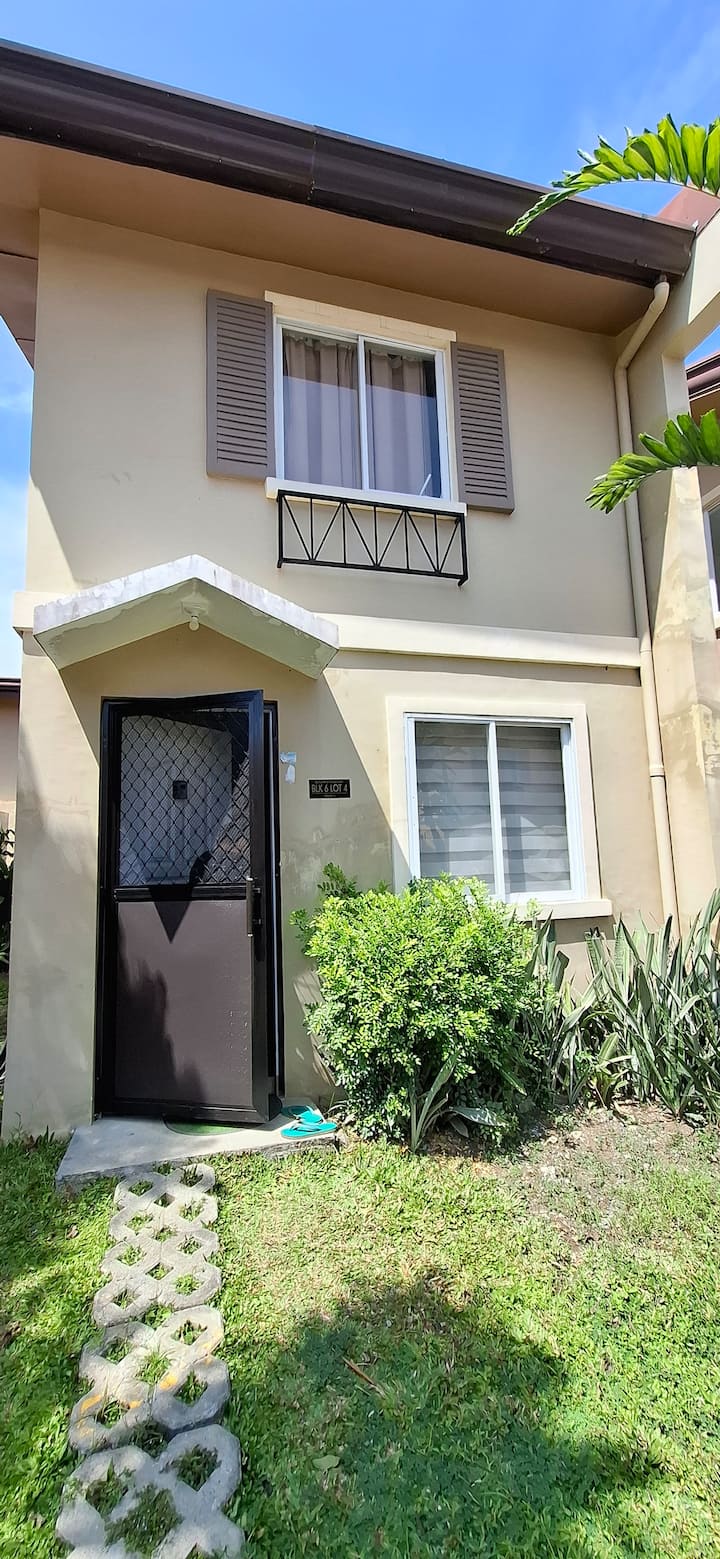 Butuan City - Camella Homes Villa Kananga - 1250 - Townhouses for Rent in  Butuan City, Caraga, Philippines - Airbnb, image size:720x1559