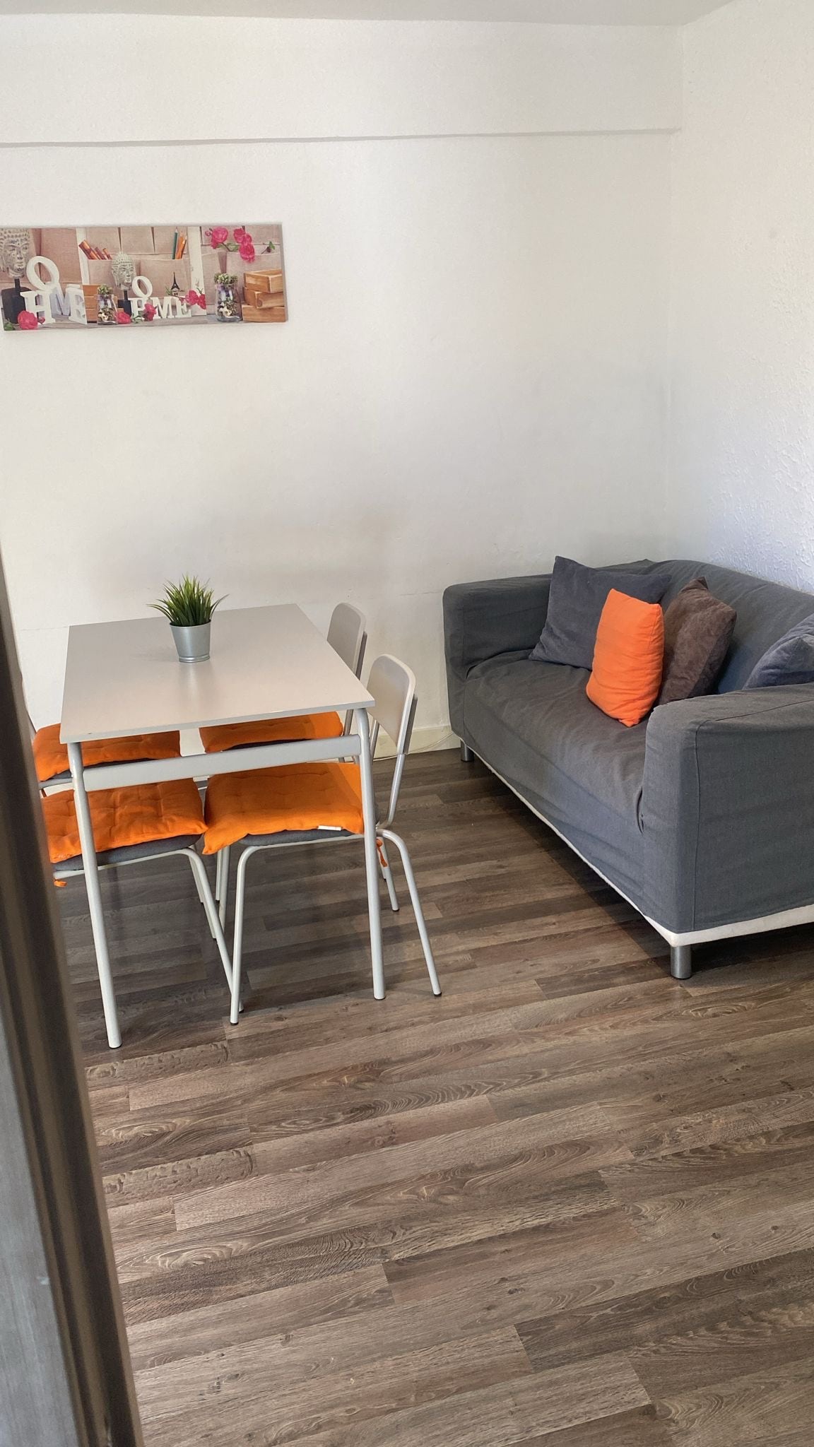 Top Airbnb: Cute apartment in Barcelona.Near the beach in El Besòs I El Maresme