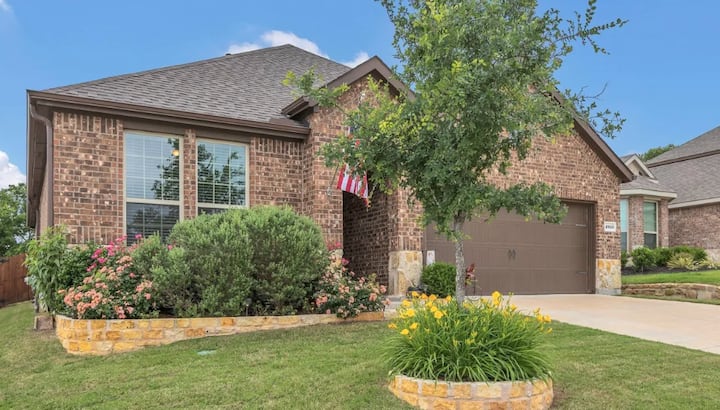 4br Family Getaway Near Universal Studios Frisco! - Little Elm, TX