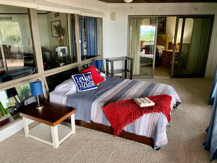 Manželská posteľ zdieľaná s vysúvacou posteľou