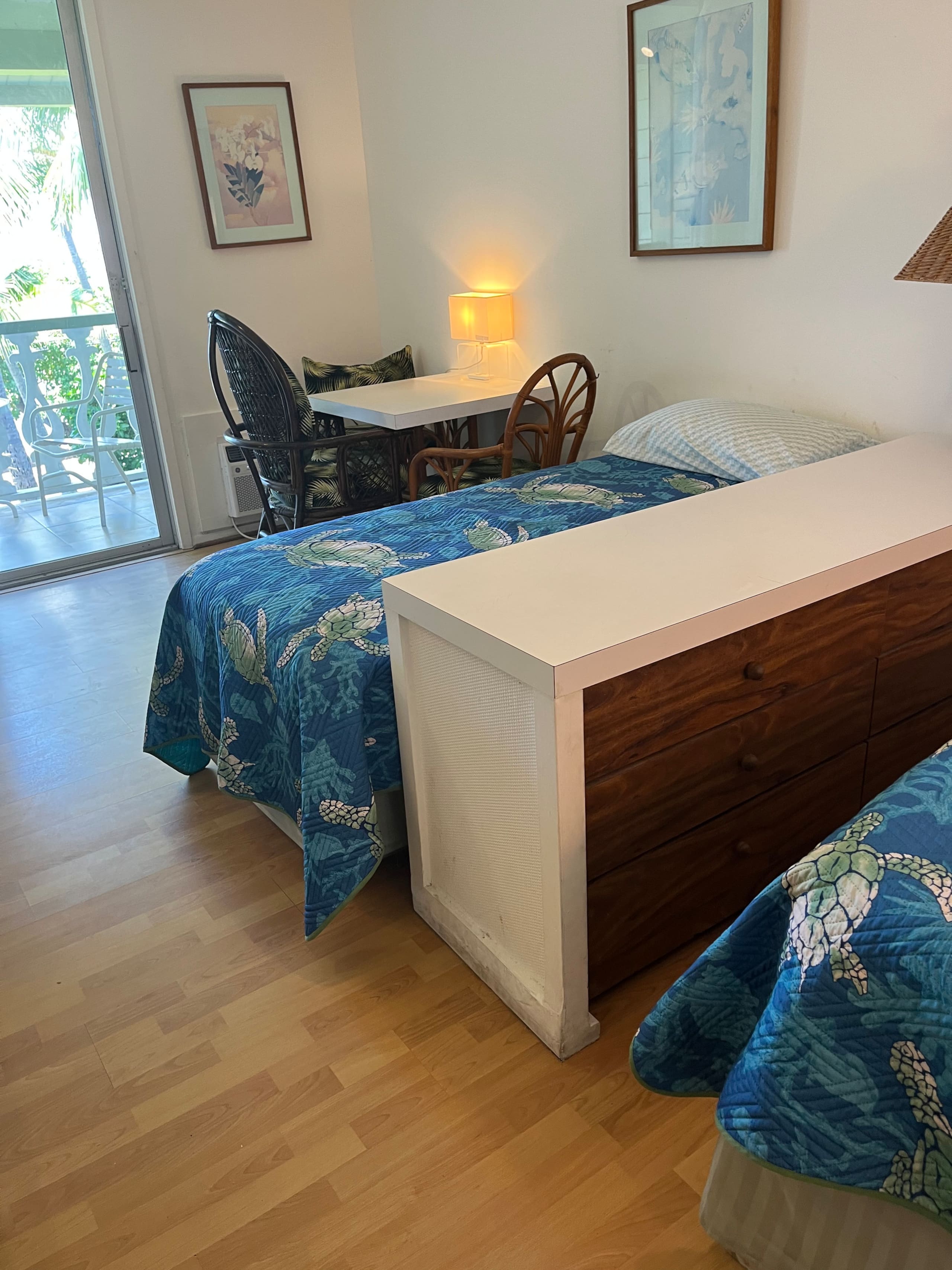 Condo in Kailua-Kona · ★4.73 · 1 bedroom · 3 beds · 1 shared bath - Image 8