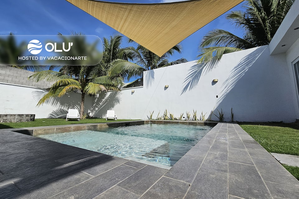 Villa Kaia: villa de lujo con piscina privada y vista al mar