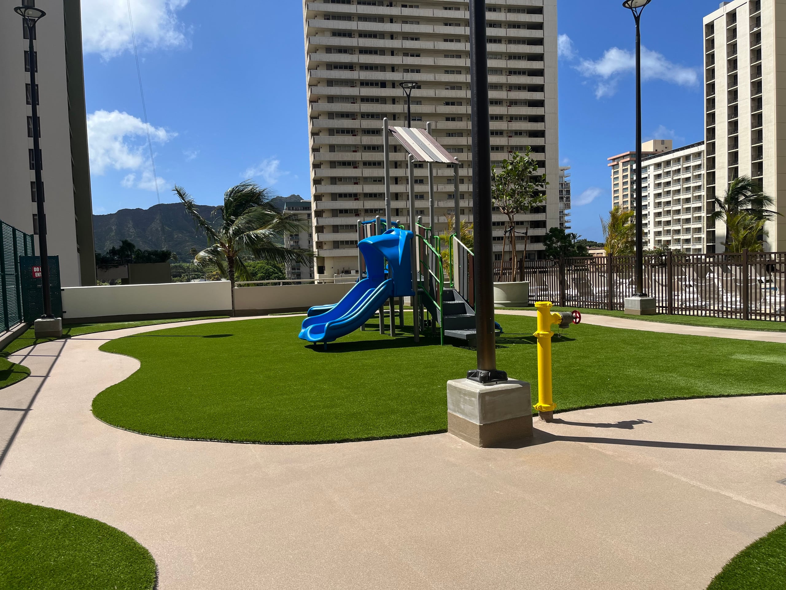 Condo in Honolulu · ★4.95 · 1 bedroom · 1 bed · 1 private bath - Image 42