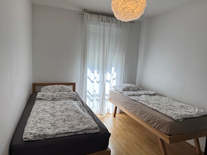 საძინებელი 1