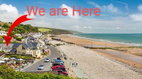 Sea Front 3-bed Cottage with free parking