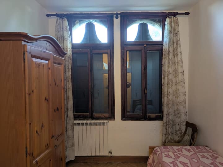 საძინებელი 4