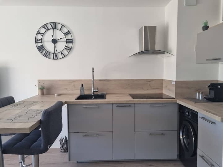 Appt 3*-piscine -Parking-fibre-proche Commerces. - Var