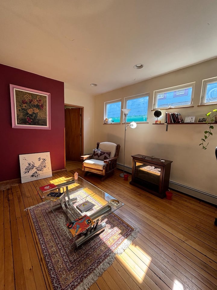 Cozy Full Apt W Parking & Backyard | Harvard/mit - Arlington, MA