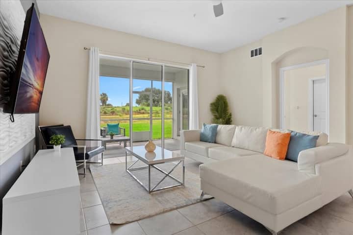 2 Bedrooms/ 2 Bathrooms/ Champions Gate (897 Oa) - Lake Buena Vista, FL