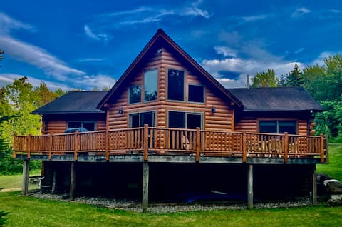 Private Log Cabin Chalet Near Jay on 14 Acres