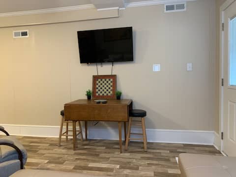 Top performing Airbnb: Charming Topsail Beach Getaway in Topsail Beach