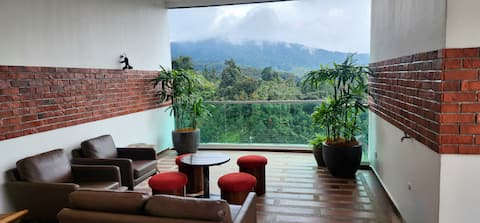 Skygarden Penthouse with Amazing View & Space