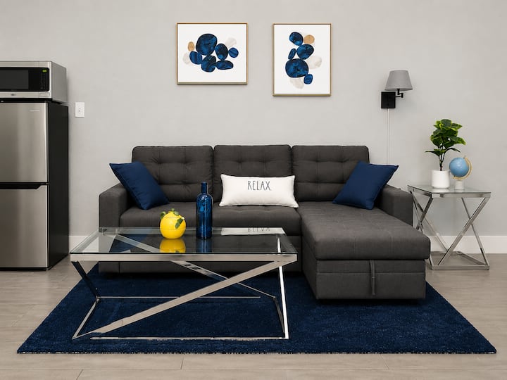 Elegant 1 Br Guesthouse W/ Living Room & Kitchen. - Las Vegas, NV