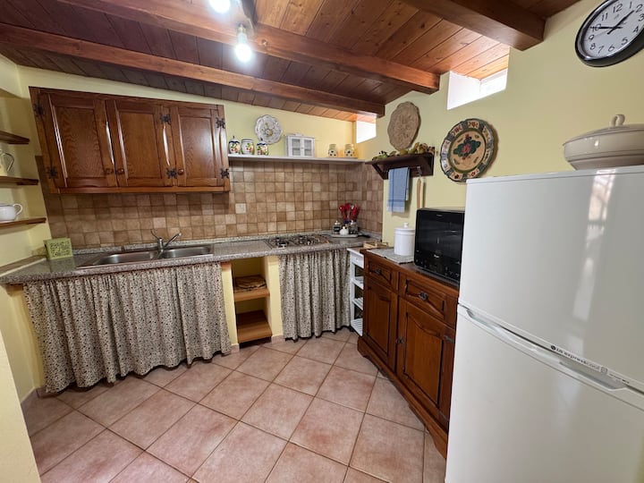 Casa A Nebida Con Cortile E Parcheggio Privato - Buggerru