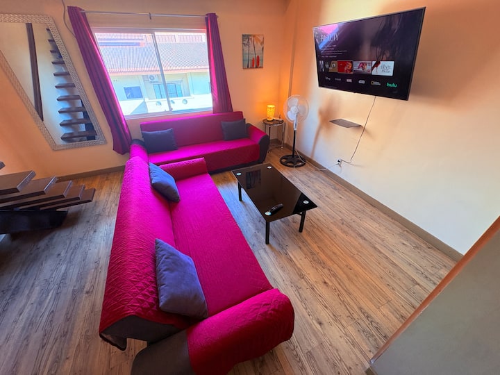 Awesome Loft Experience With Pool, Disney+ & Wifi - Subic