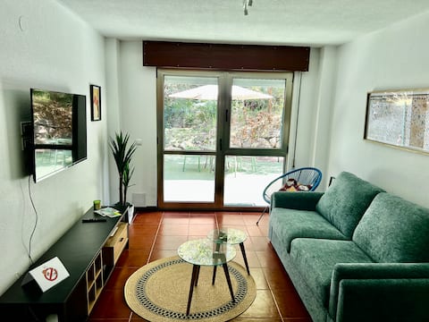 Top Airbnb: Lovely apartment with terrace in San Vicente en San Vicente De La Barquera
