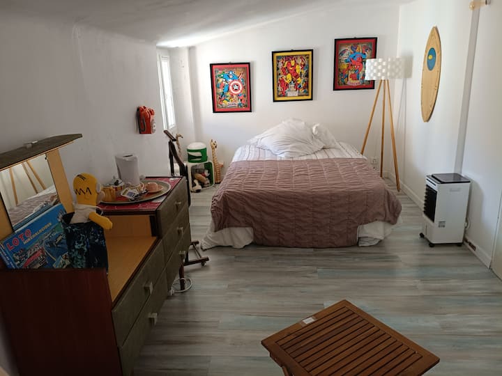 Chambre Privée Vintage, Garage Motos, Chez Titi - 蔚藍海岸