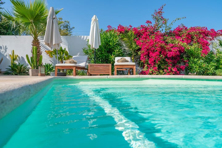 Relaxing & Calm - 2 Bedroom House With Pool - Faro