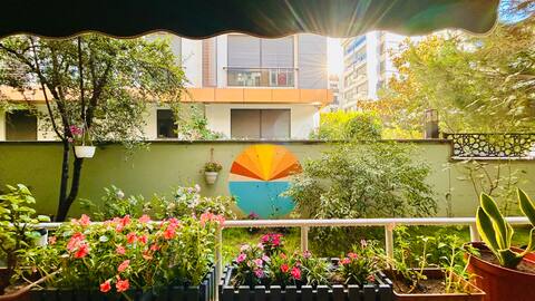 Central, Safe Neighborhood with Garden Oasis