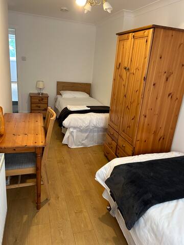 Edinburgh Playhouse Cheerful 4 bedroom house gallery image 5