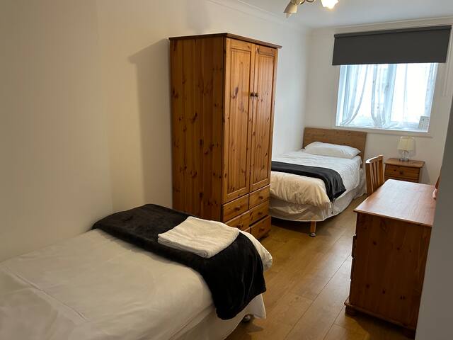 Edinburgh Playhouse Cheerful 4 bedroom house gallery image 4