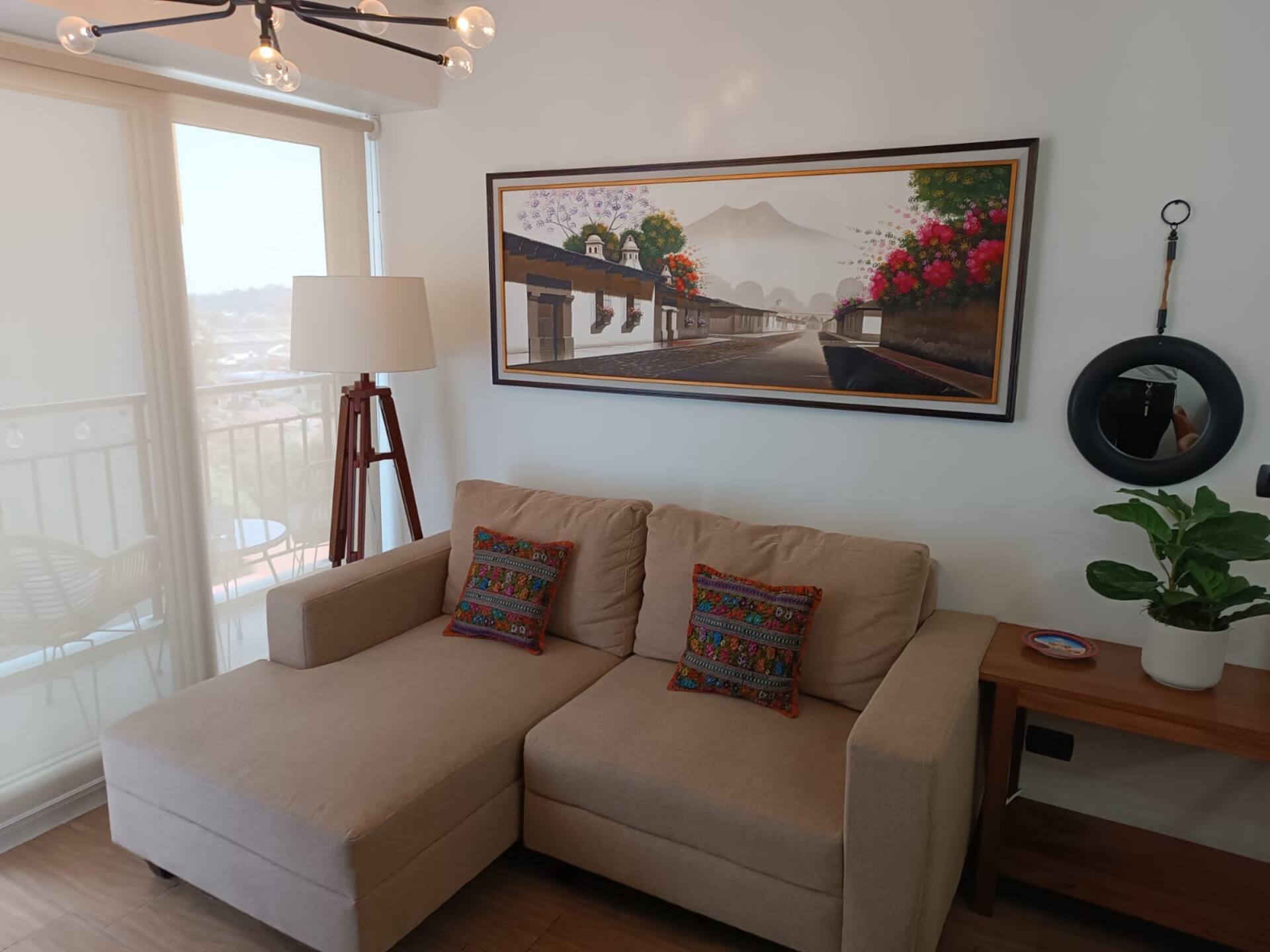 Modern 2 BDR in the city zona 11